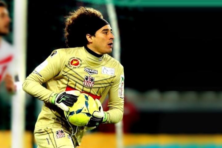 Olympique de Marsella interesado en 'Memo' Ochoa