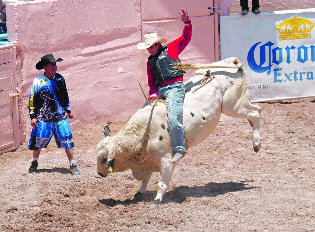 Presentan Desafío de Rodeo Internacional