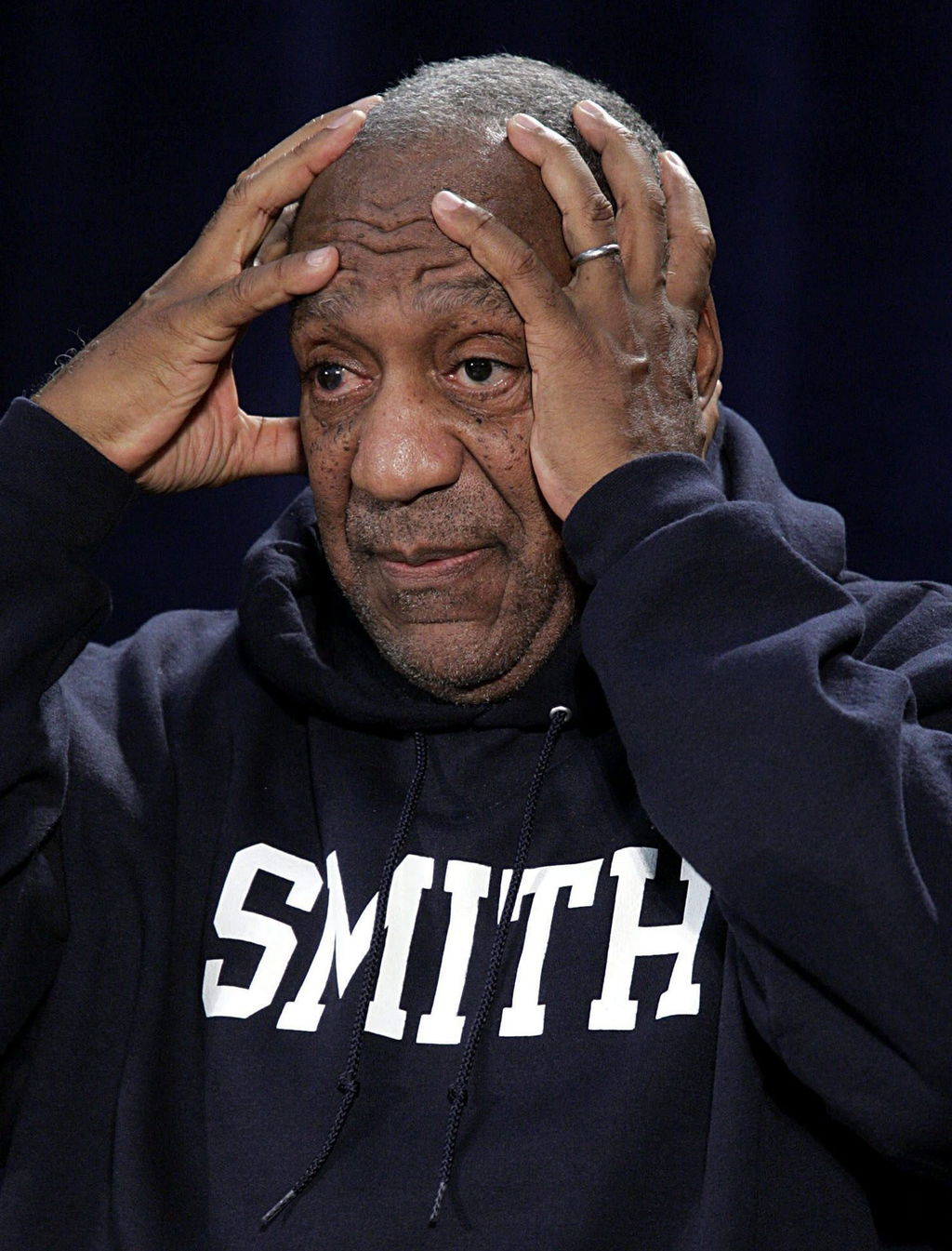 Admitió Bill Cosby que drogó a mujeres para tener
