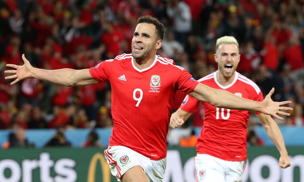 El Gales Hal Robson Kanu Afirma Que Tiene Bastantes Ofertas