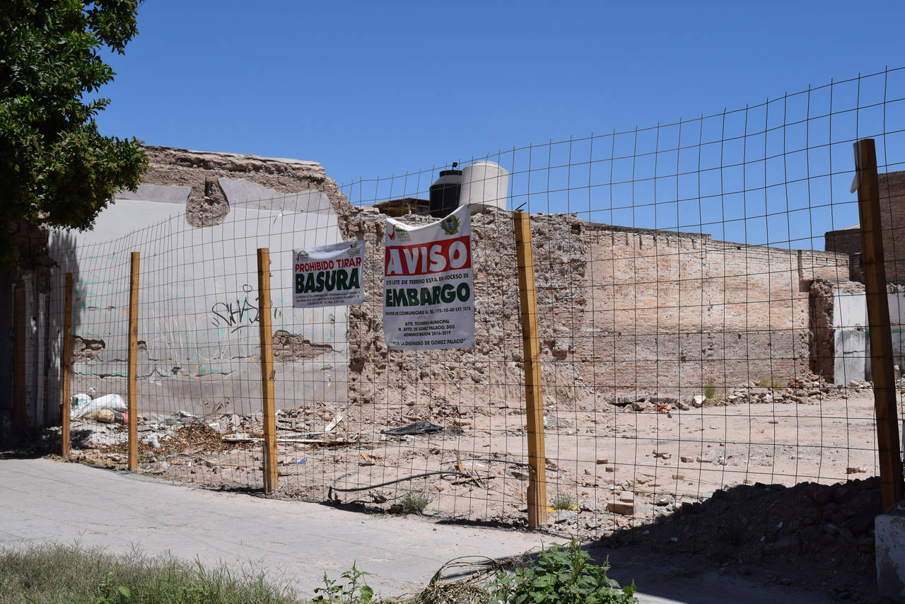 Atienden llamado para limpiar lotes - El Siglo de Torreón
