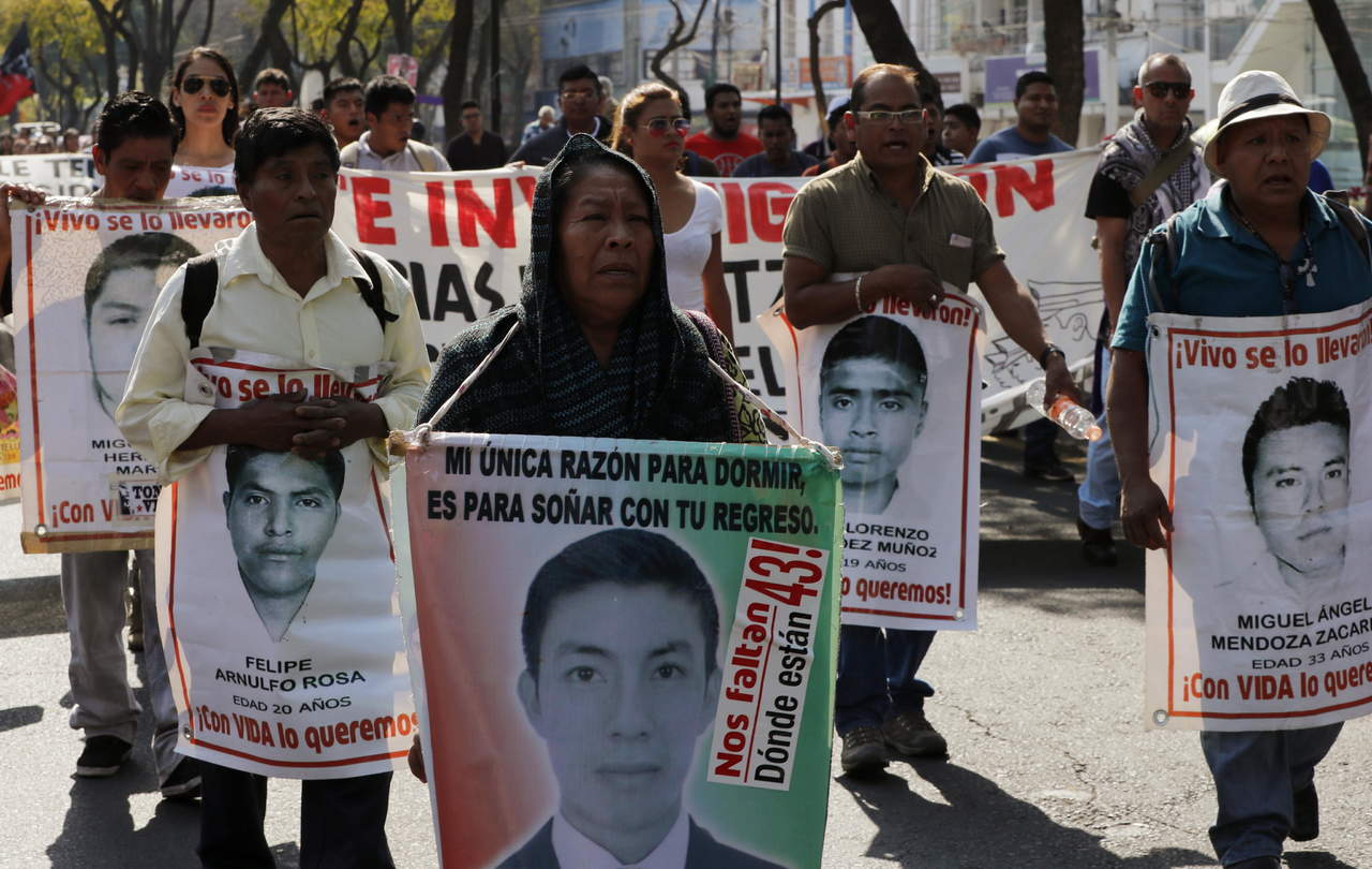 PGR gasta tres millones en 2017, para caso Ayotzinapa. Noticias en tiempo real