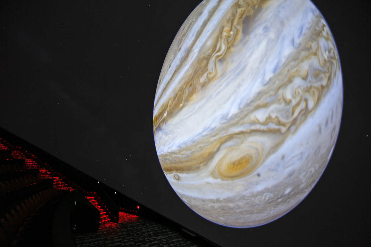 Captan coloridos cinturones de nubes en Júpiter. Noticias en tiempo real