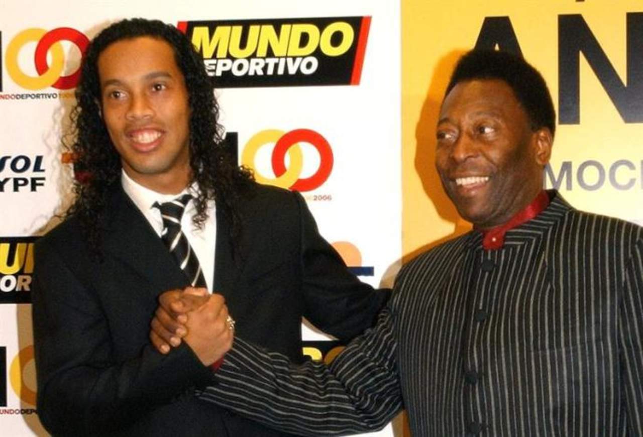 Trajiste una sonrisa al rostro de todos: Pelé a Ronaldinho. Noticias en tiempo real