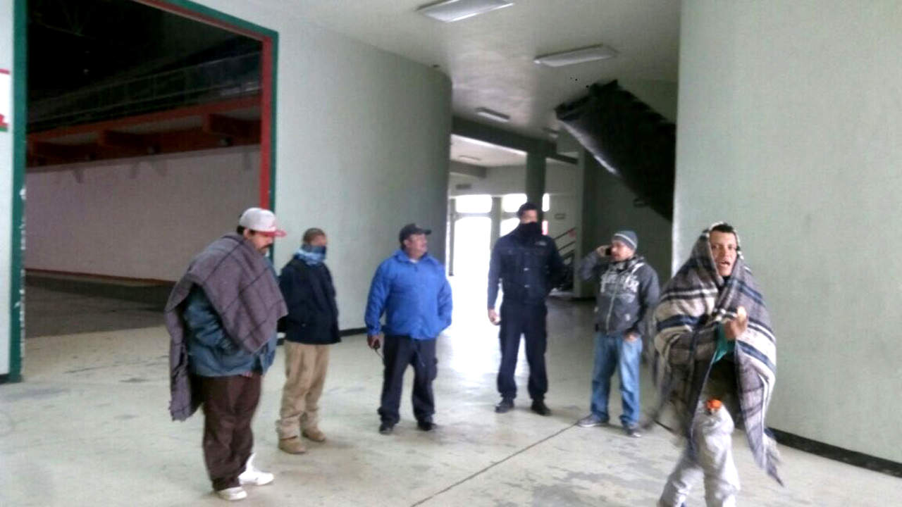 Atienden a 12 personas por frío en albergues de Gómez Palacio. Noticias en tiempo real