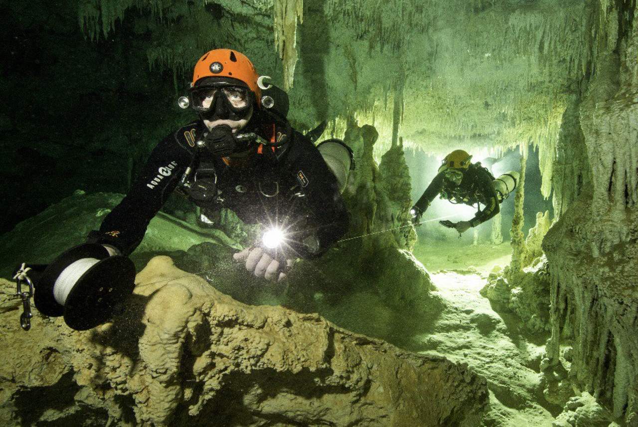 Encuentran en México caverna inundada más grande del mundo. Noticias en tiempo real