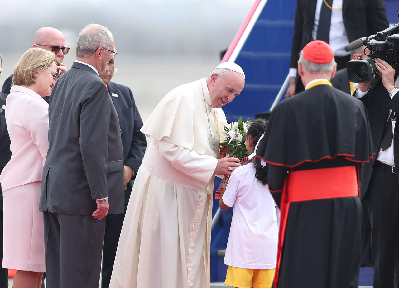 Papa Francisco llega a Perú para visita oficial. Noticias en tiempo real