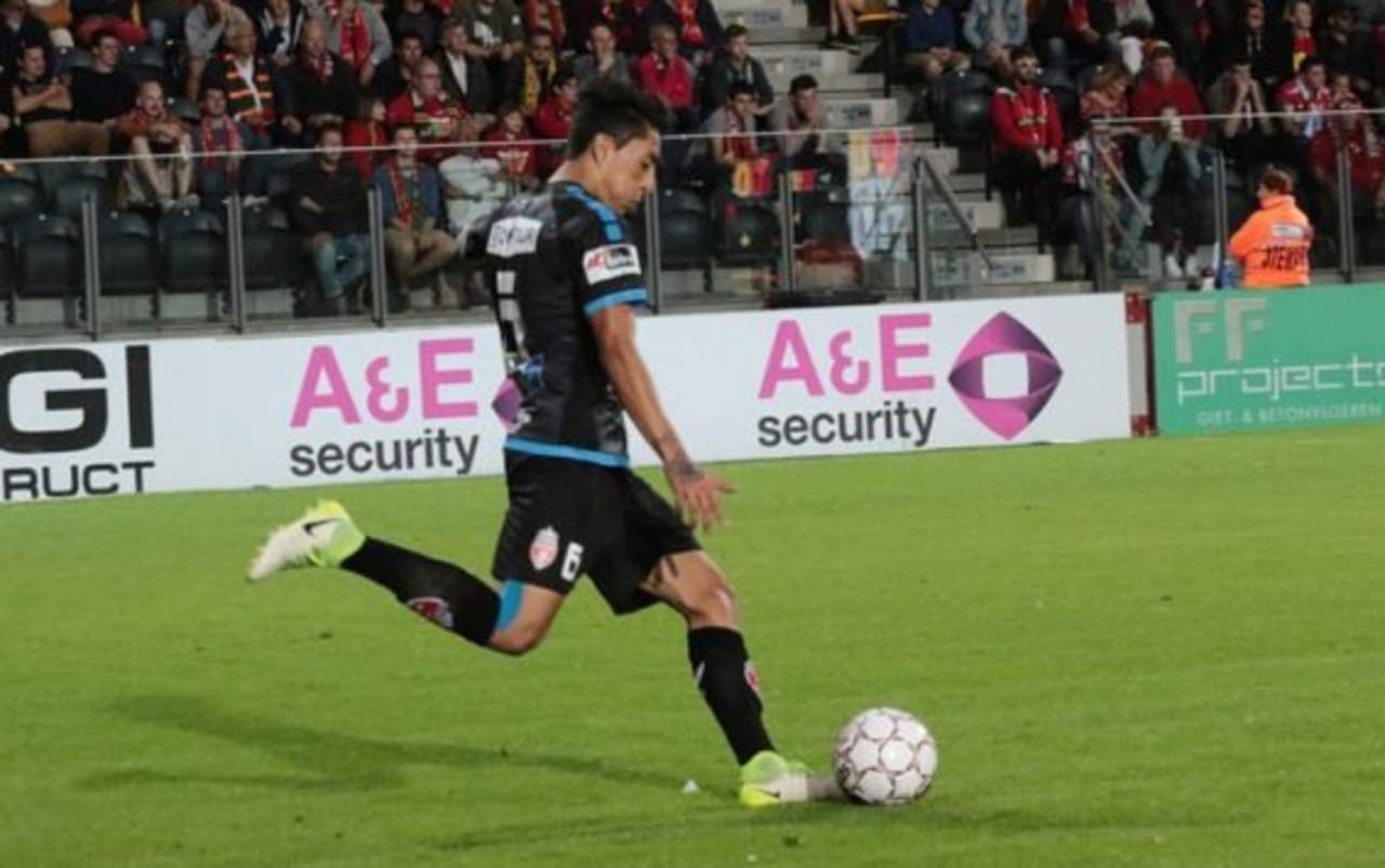Con Govea de cambio, Mouscron cae 3-0 ante Kortrijk. Noticias en tiempo real