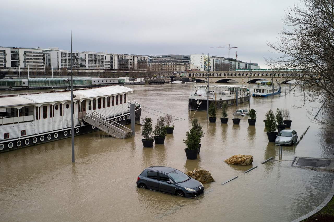 Se desborda el río Sena en París. Noticias en tiempo real