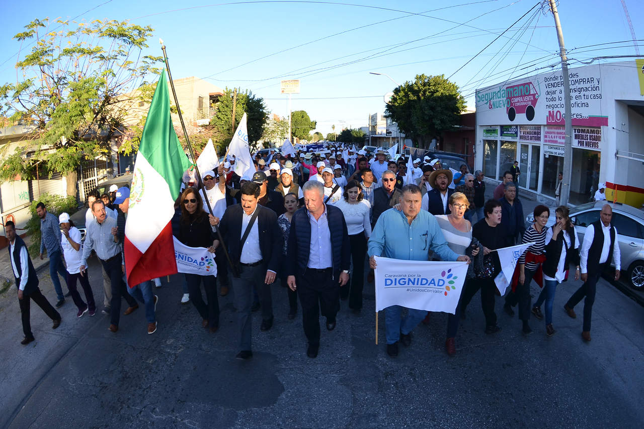 Corral encabeza Caravana por la Dignidad en Torreón; lamenta violencia en GP. Noticias en tiempo real