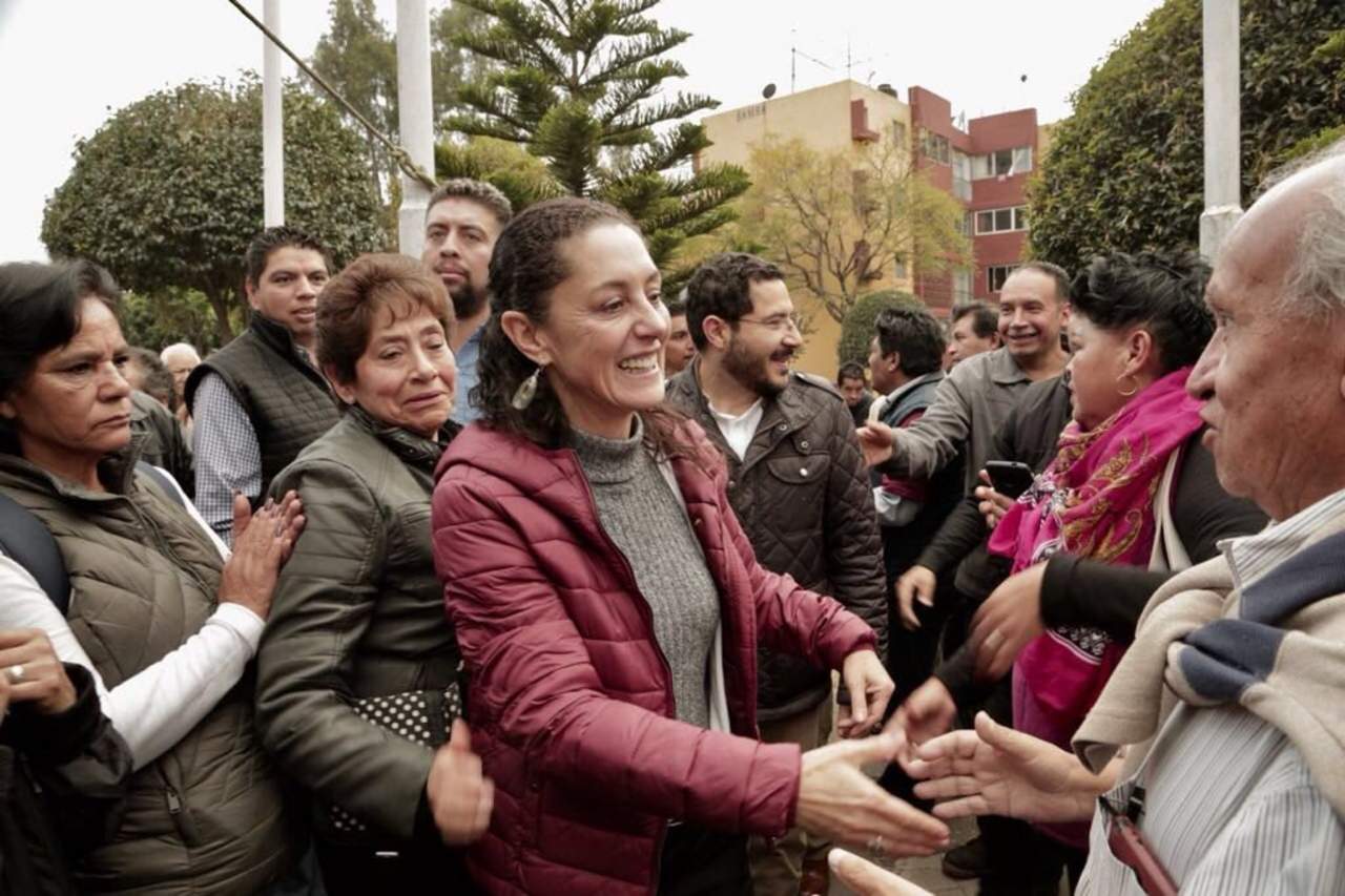 Resguardan policías evento de Sheinbaum en Coyoacán. Noticias en tiempo real