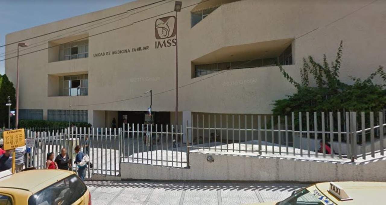 Abandonan feto en sanitario de clínica de IMSS en Saltillo. Noticias en tiempo real