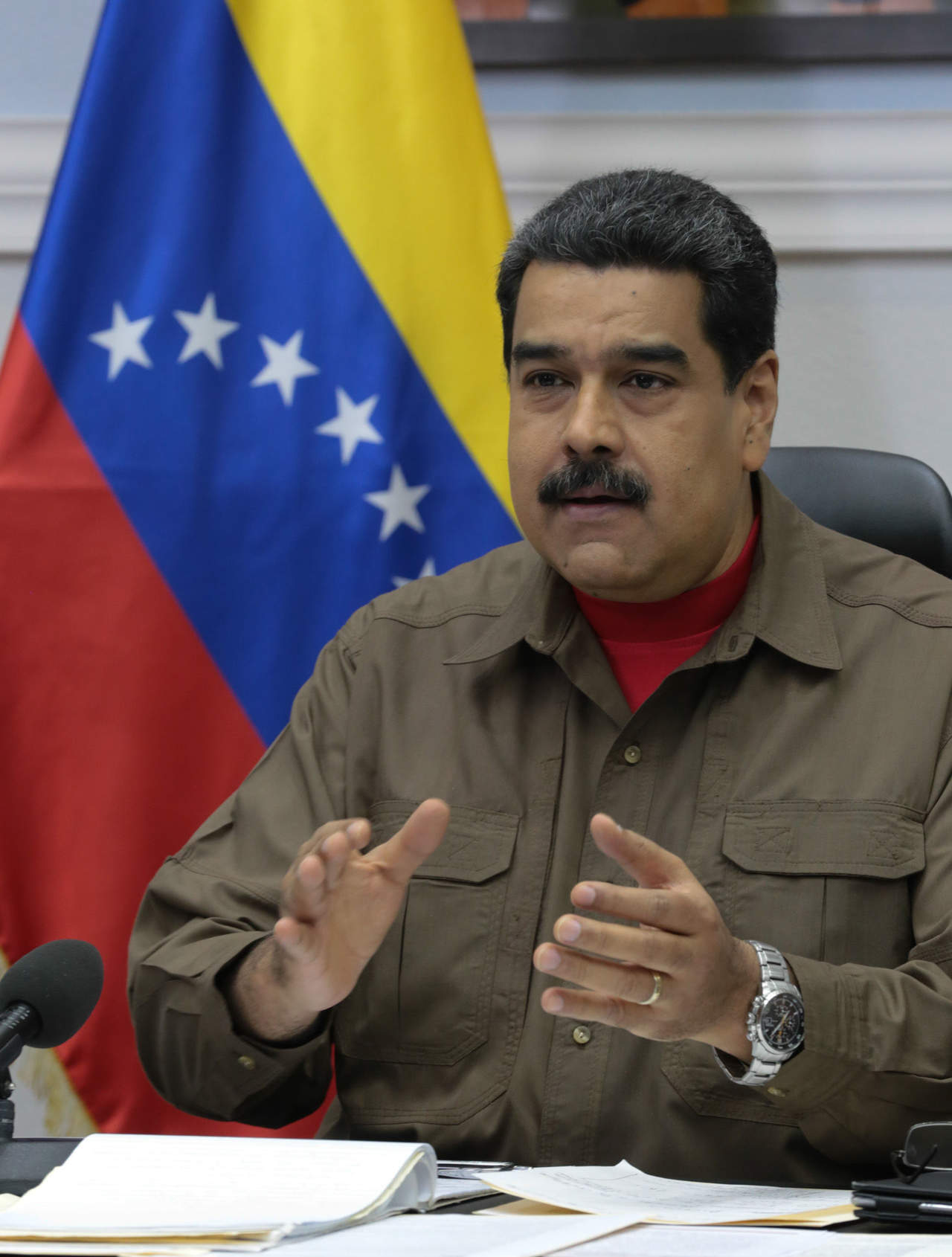 Firma Maduro acuerdo del diálogo que rechazó oposición. Noticias en tiempo real