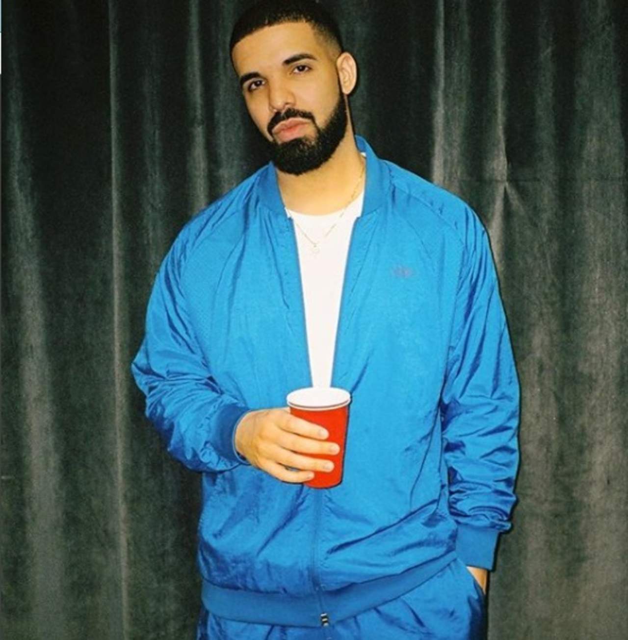 Drake sorprende en Miami con una millonaria gira filantrópica. Noticias en tiempo real