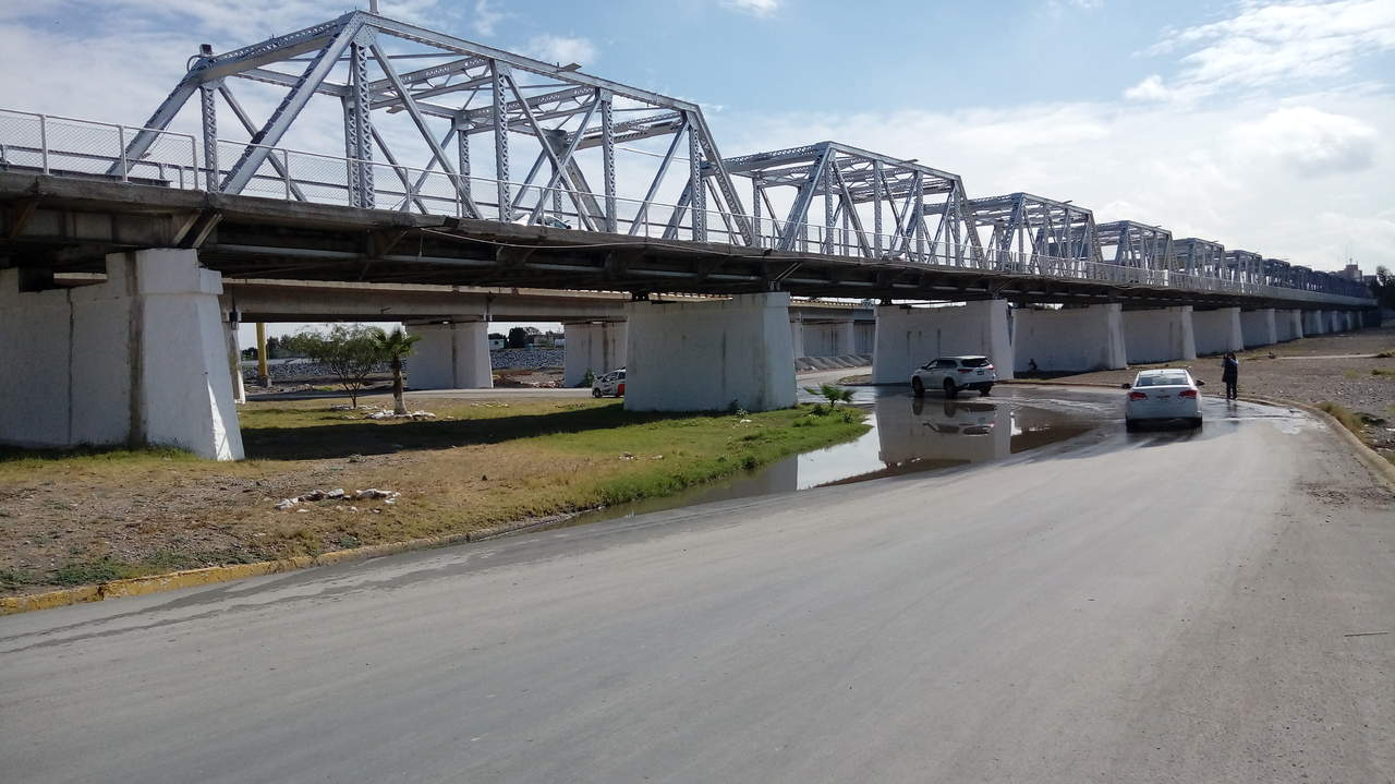 Alcaldes de Torreón y GP supervisan obras en Puente Plateado. Noticias en tiempo real