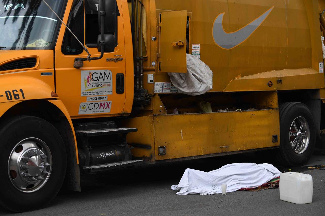 Recolector de basura muere prensado dentro de camión en la CDMX. Noticias en tiempo real