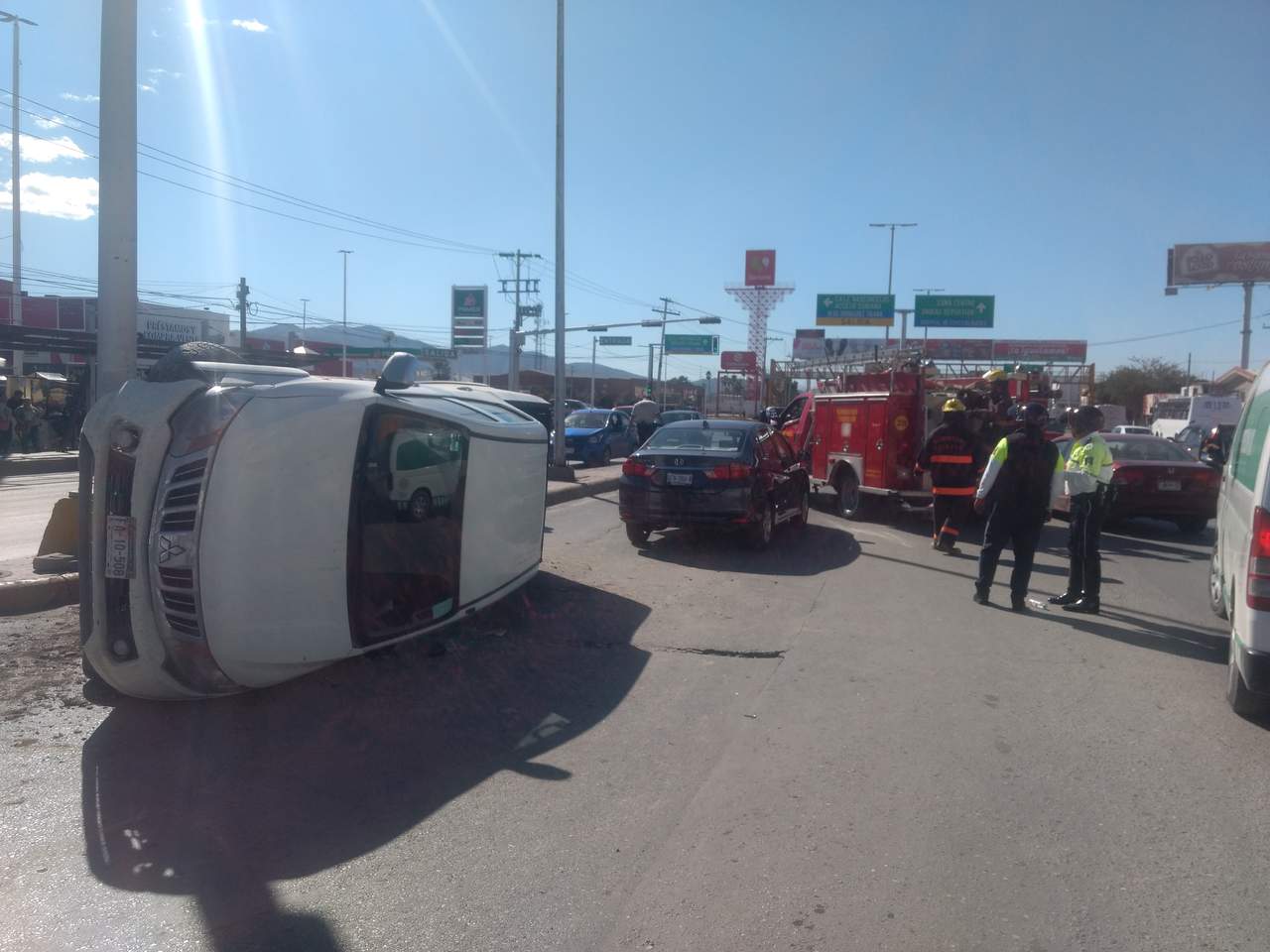 Volcadura en Torreón deja un lesionado. Noticias en tiempo real