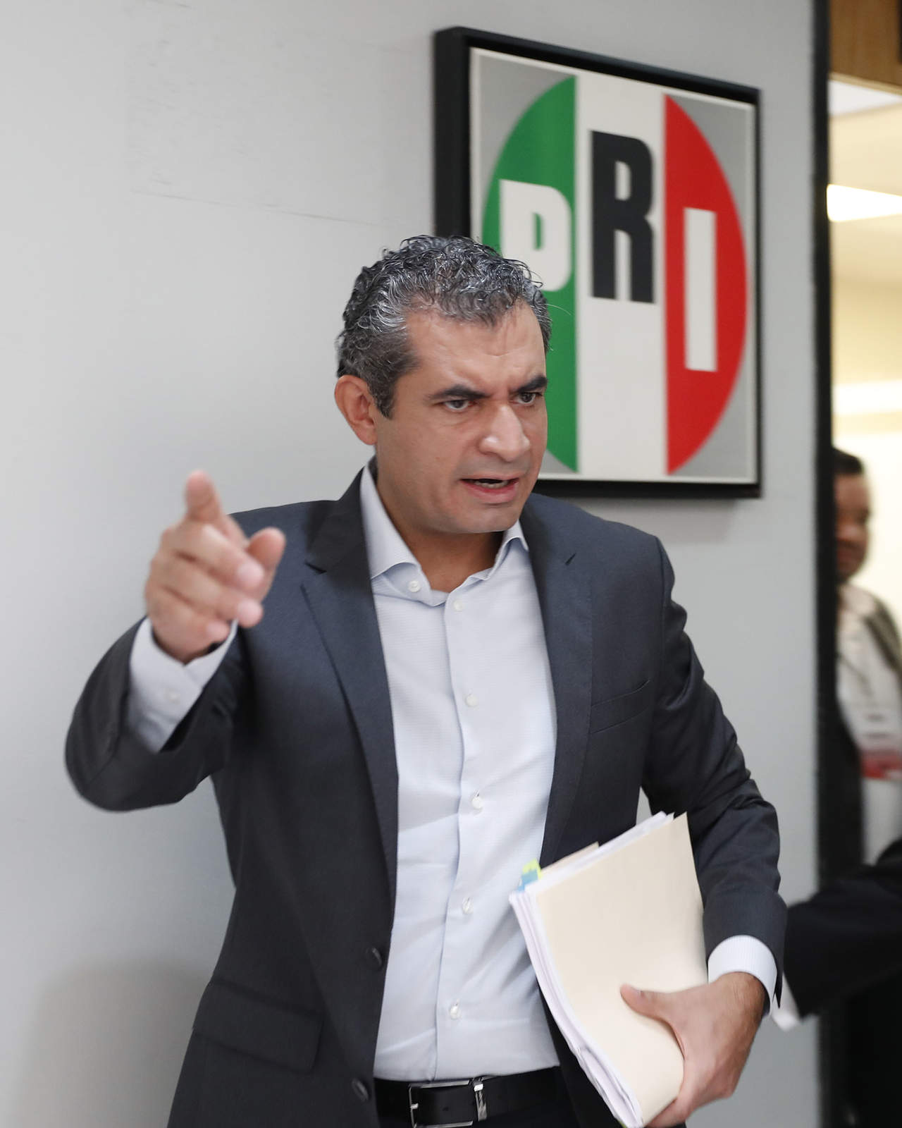 Bancada del PRI rechaza haber solicitado renuncia de Ochoa Reza. Noticias en tiempo real