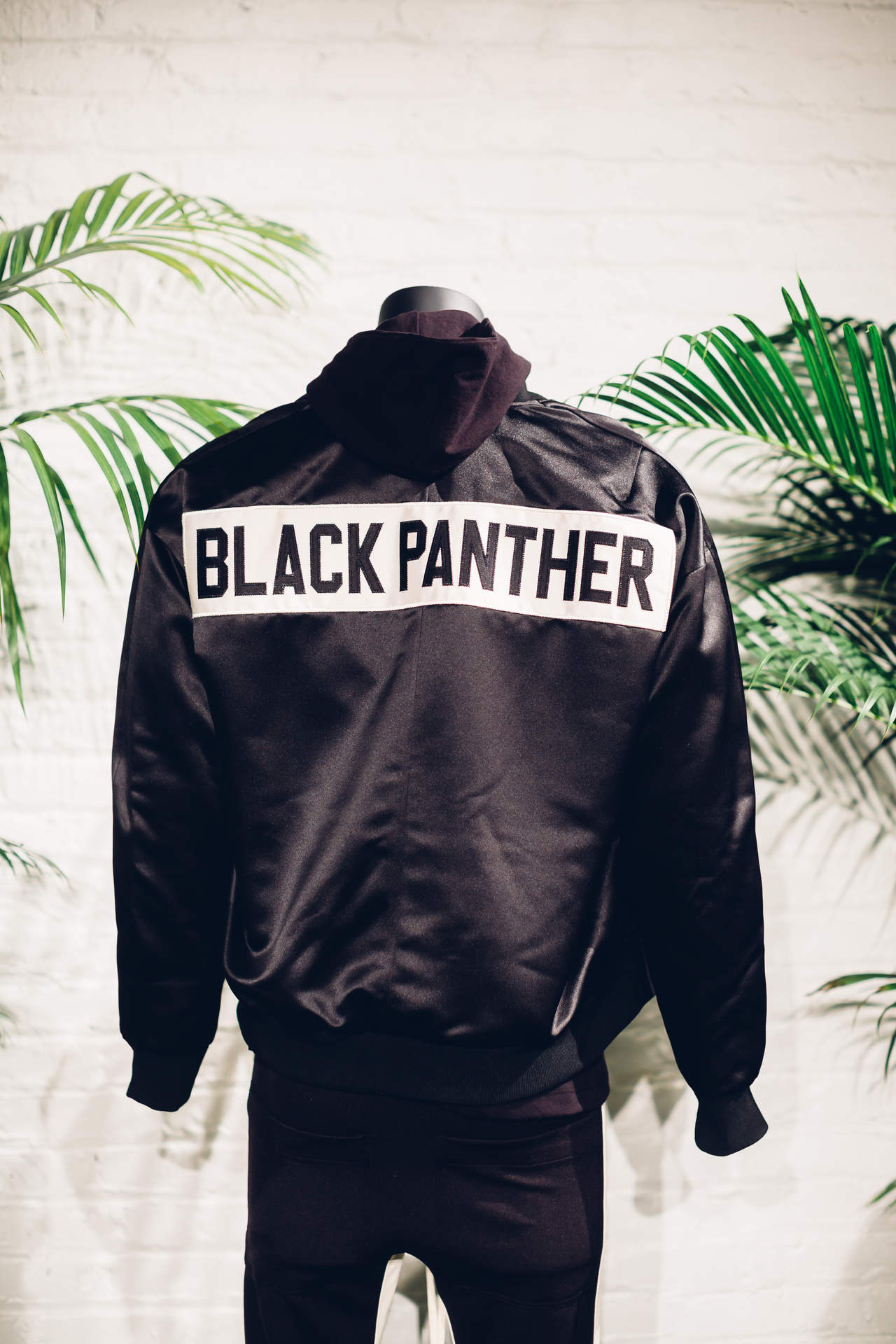 Black Panther inspira a diseñadores de modas. Noticias en tiempo real