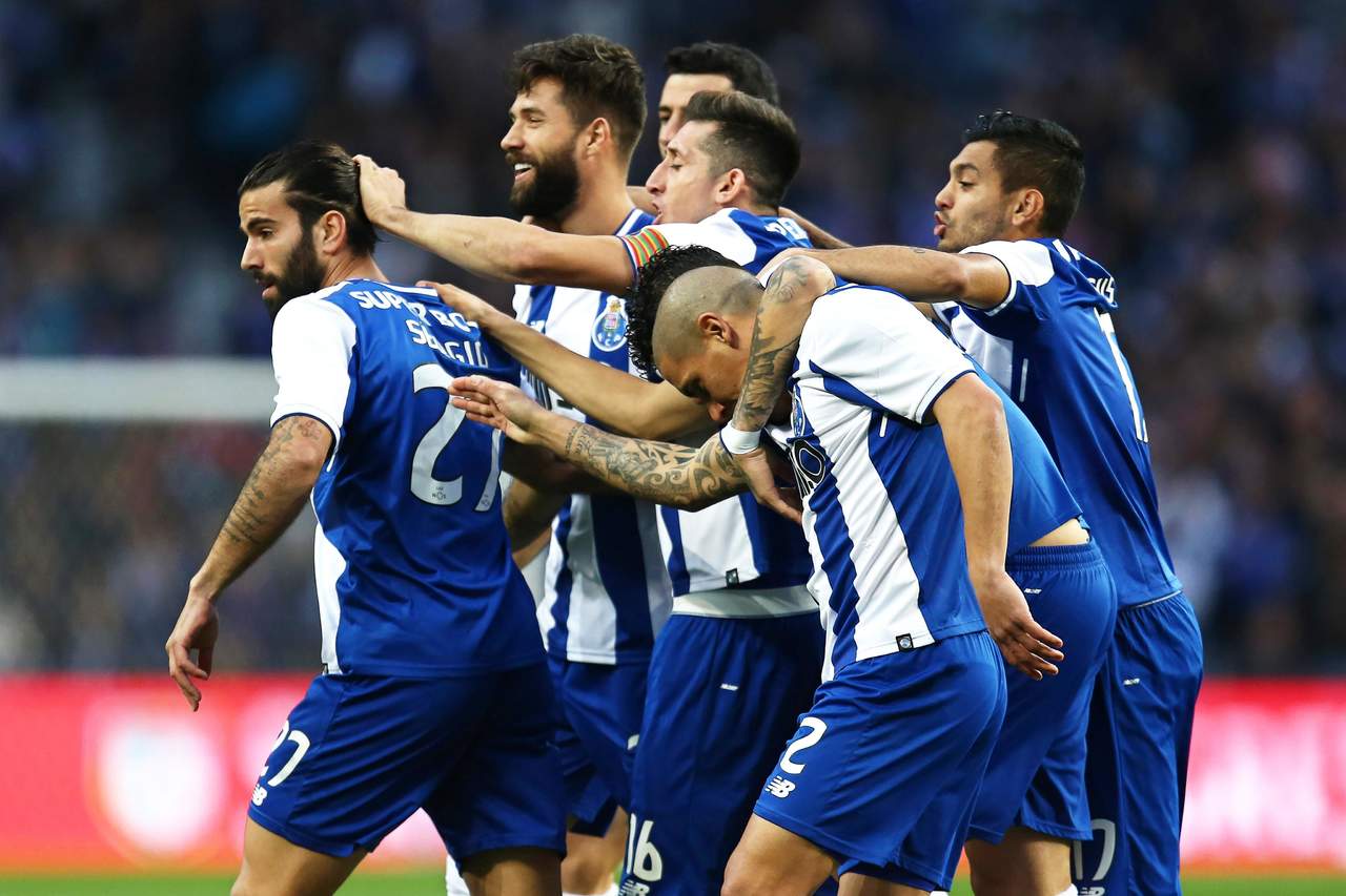 Porto golea con Herrera y Tecatito de titulares. Noticias en tiempo real
