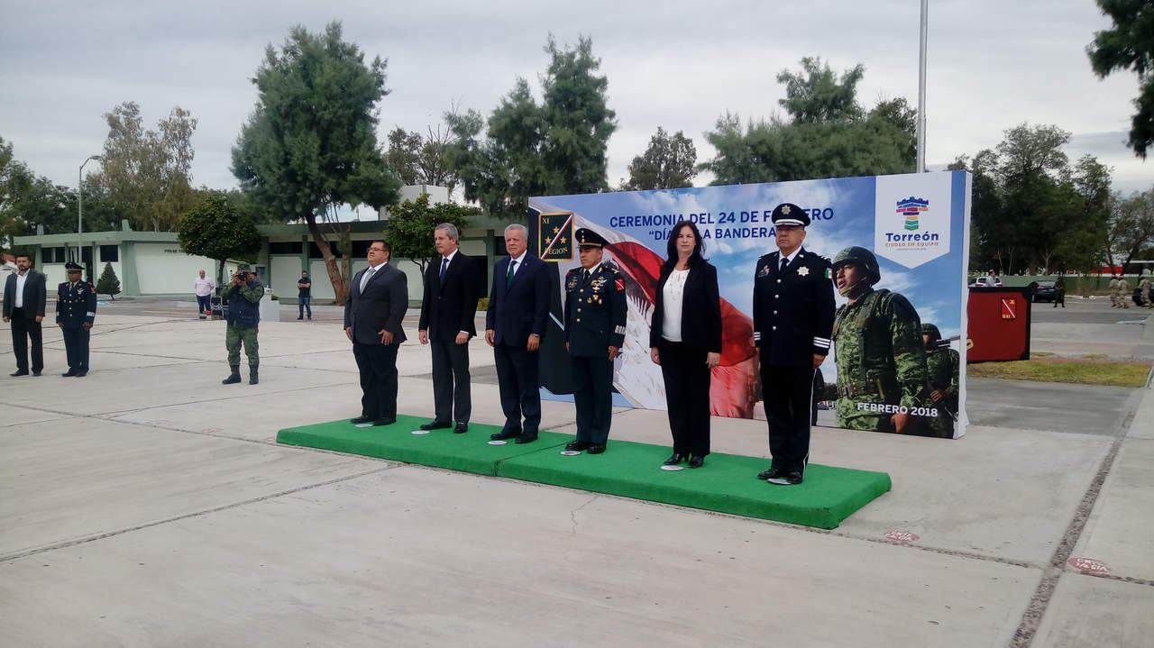 Conmemoran el Día de la Bandera en Torreón. Noticias en tiempo real