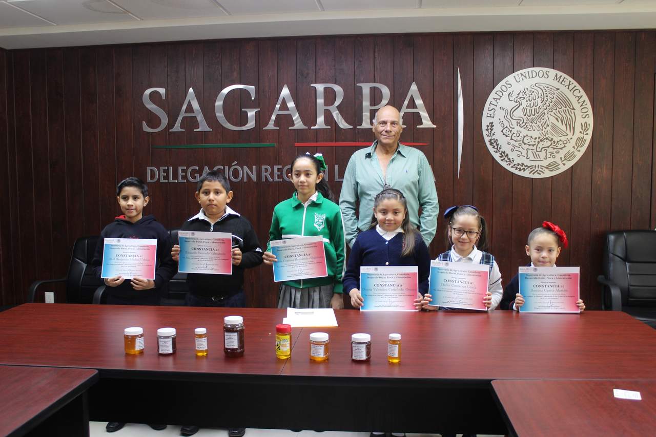 Premia Sagarpa a niños por concurso de dibujo. Noticias en tiempo real