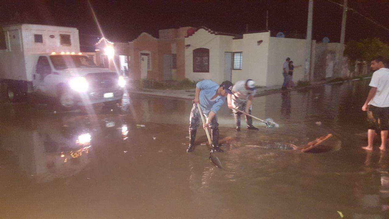 Se desbordan canales en Gómez Palacio; hay domicilios afectados. Noticias en tiempo real