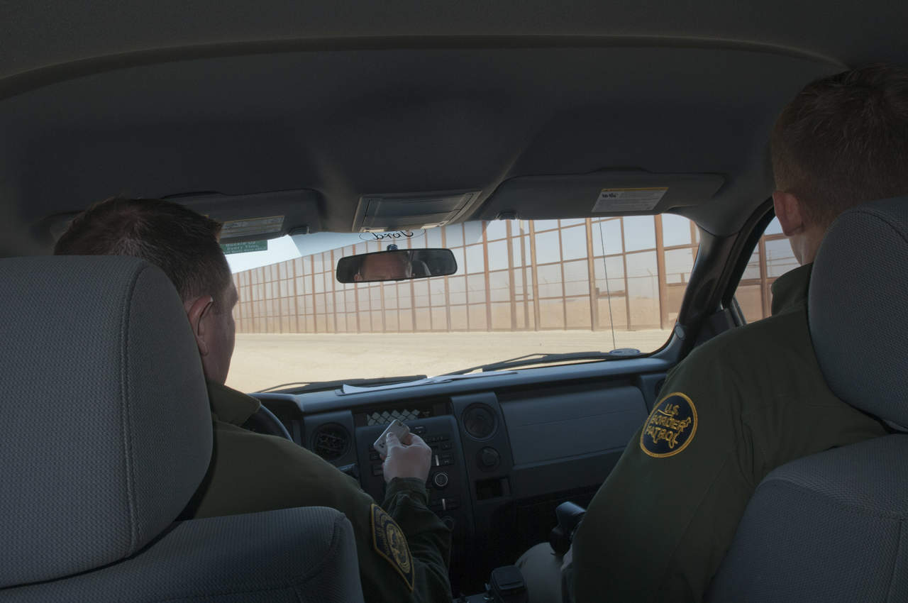 Agente fronterizo de EU, mexicano indocumentado. Noticias en tiempo real