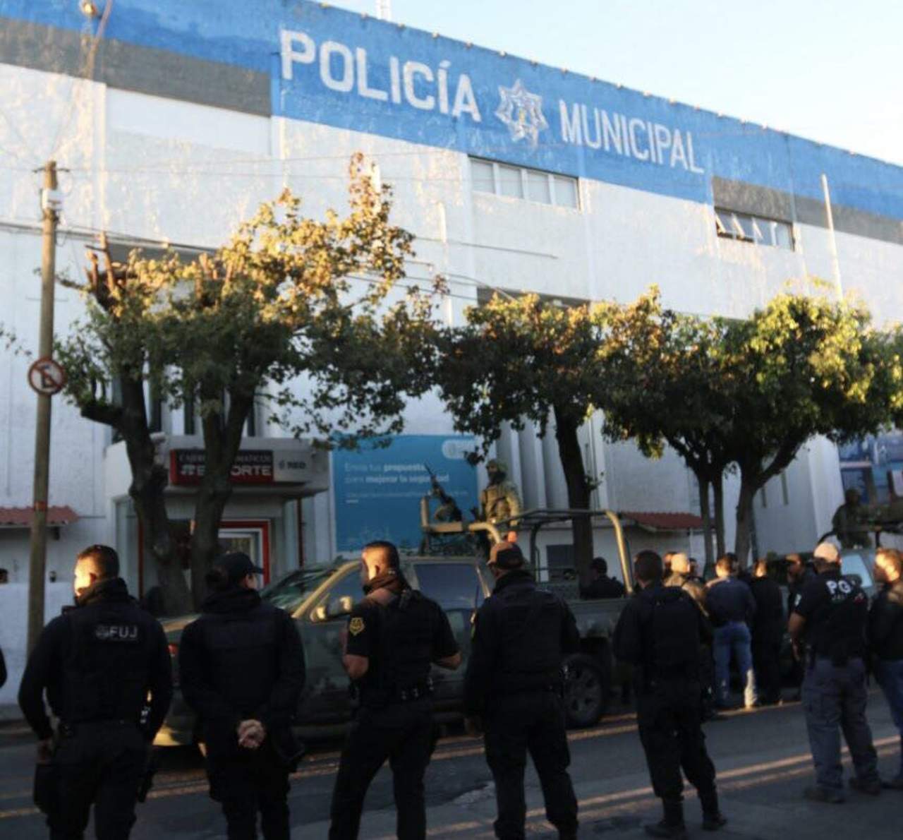 Ejército y PGR intervienen policía de Tlaquepaque. Noticias en tiempo real