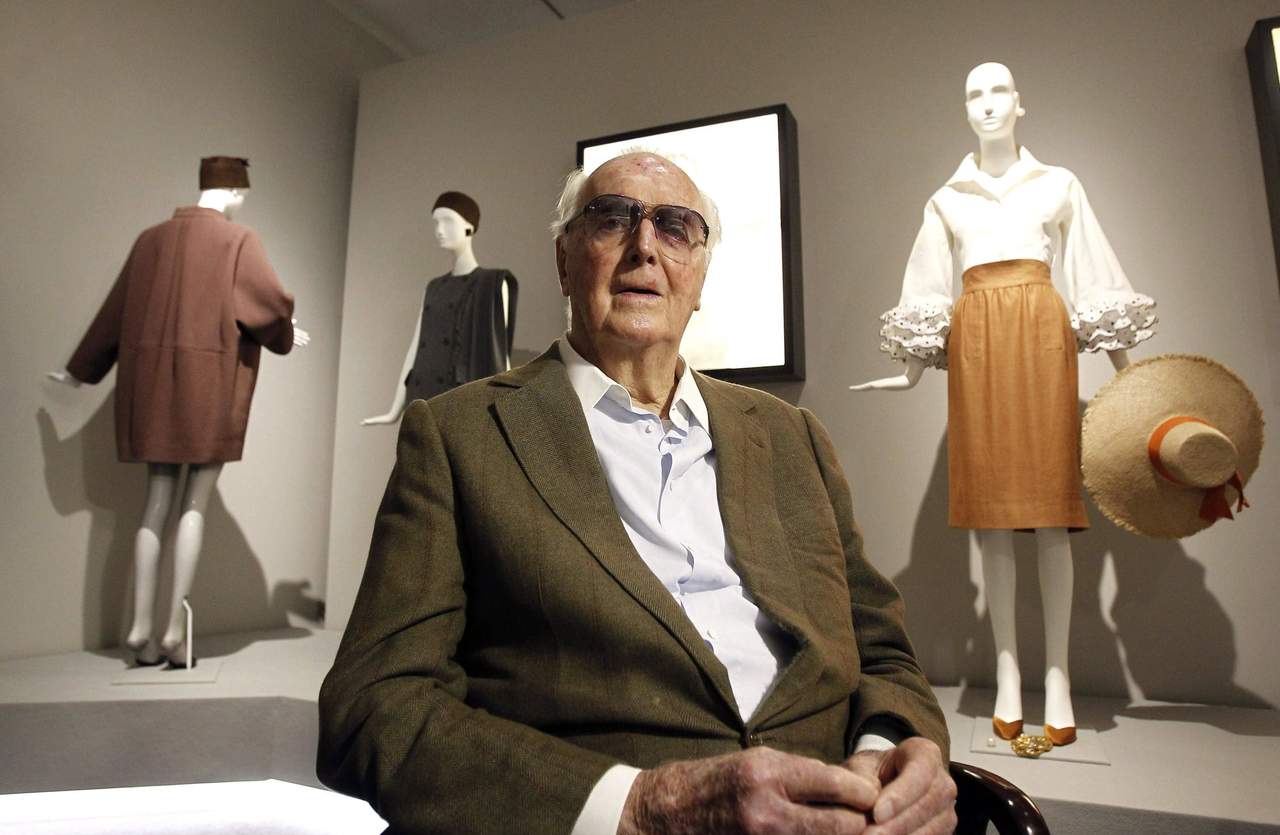 Muere el legendario diseñador de moda Hubert de Givenchy. Noticias en tiempo real