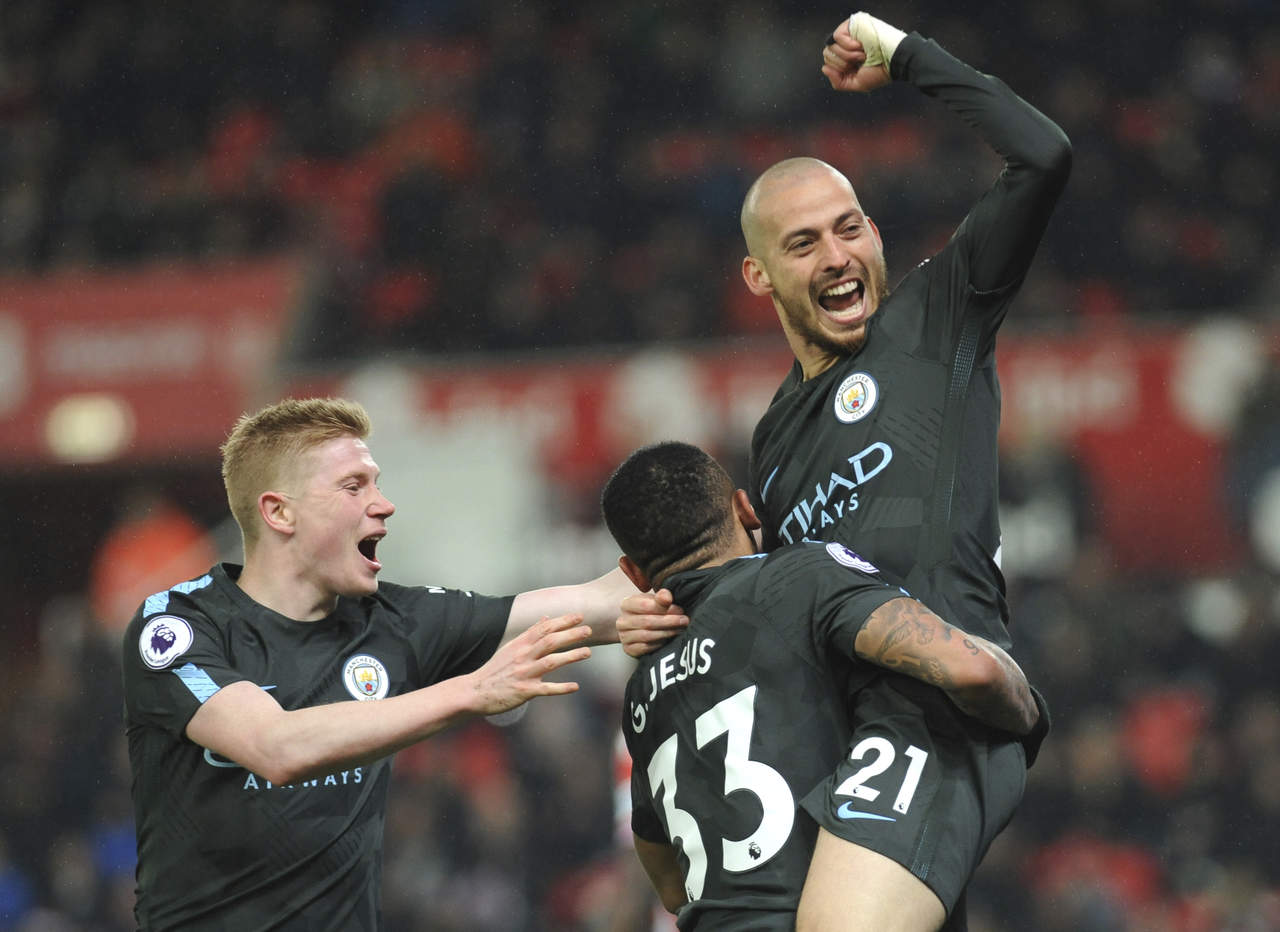 Doblete de Silva da nueva victoria al Manchester City. Noticias en tiempo real