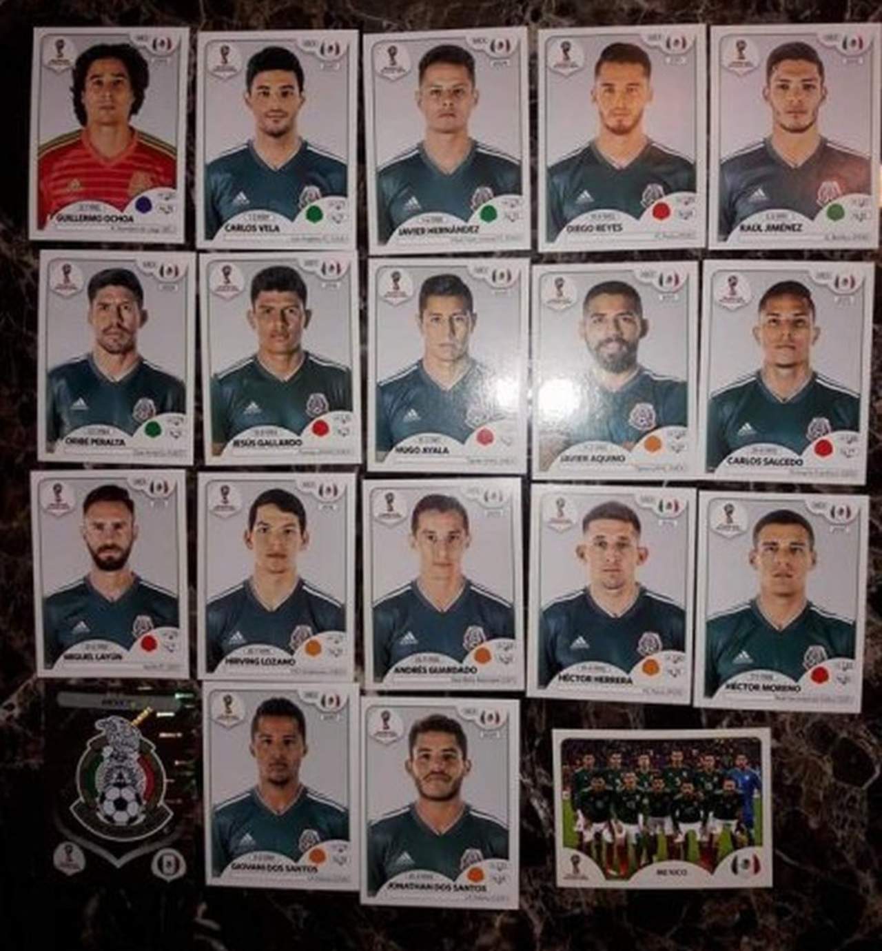 Filtran lista de Panini de futbolistas mexicanos para el Mundial. Noticias en tiempo real