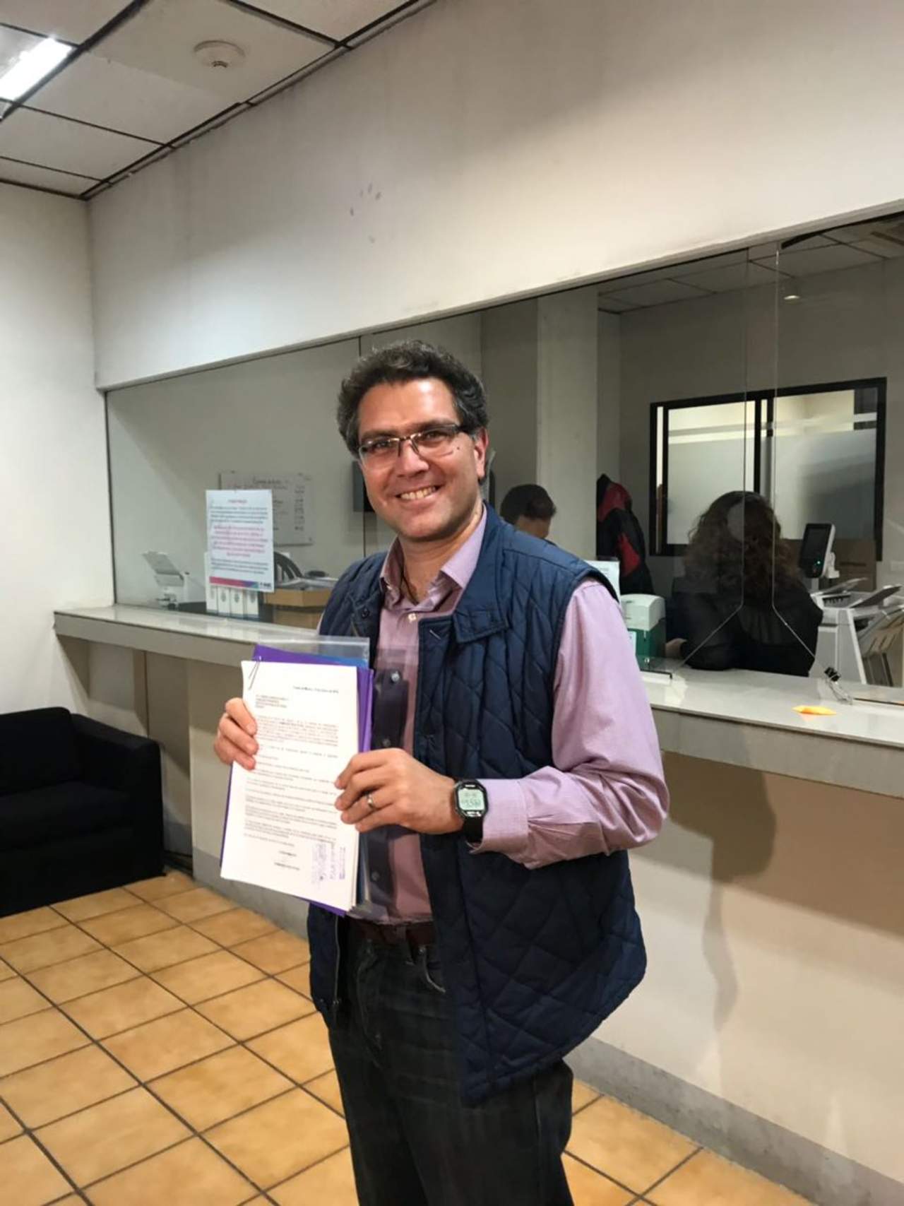 Ríos Piter solicita al INE su registro como candidato a la Presidencia. Noticias en tiempo real