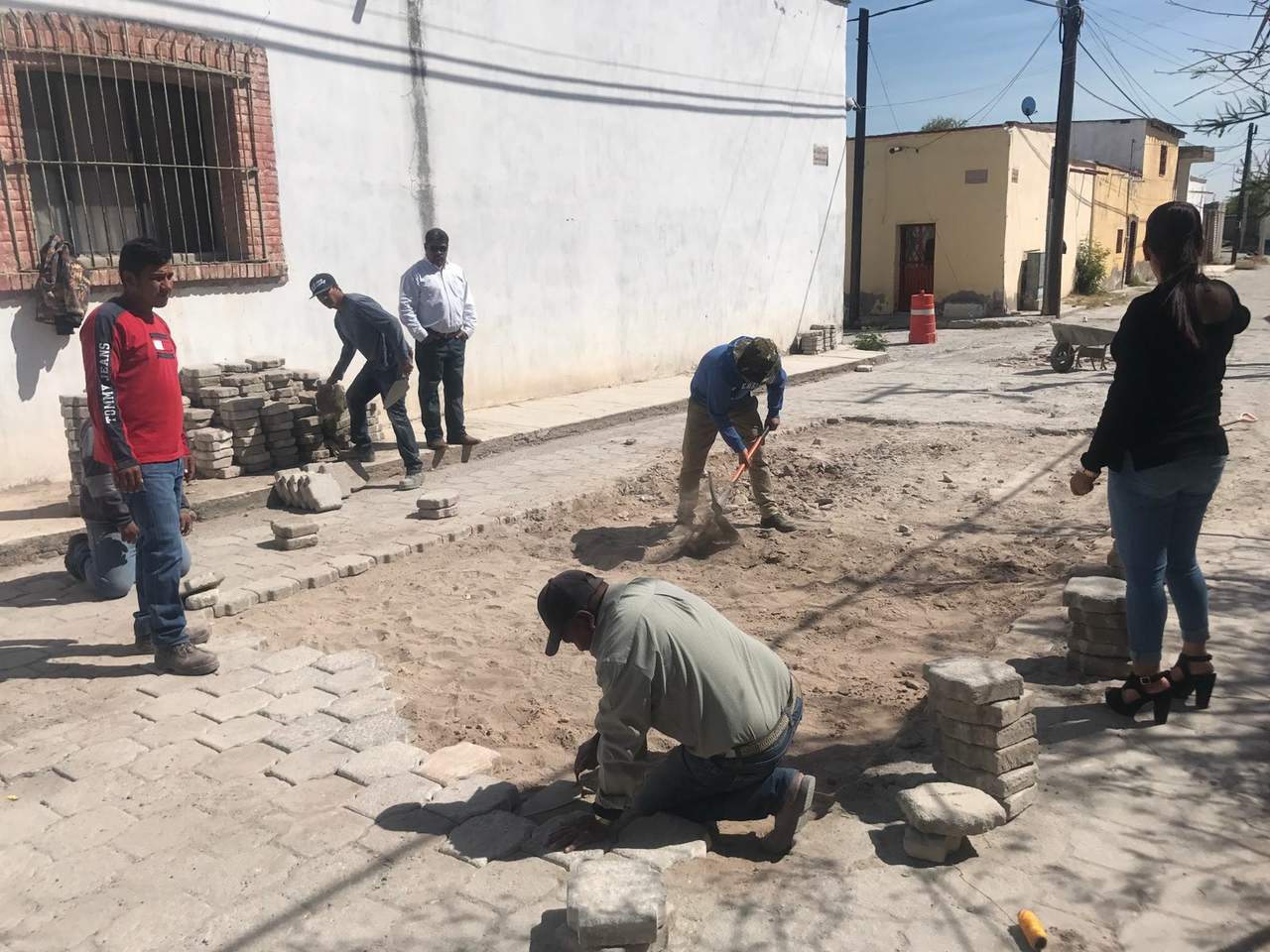 Reconstruyen calles del Centro Histórico de Mapimí. Noticias en tiempo real
