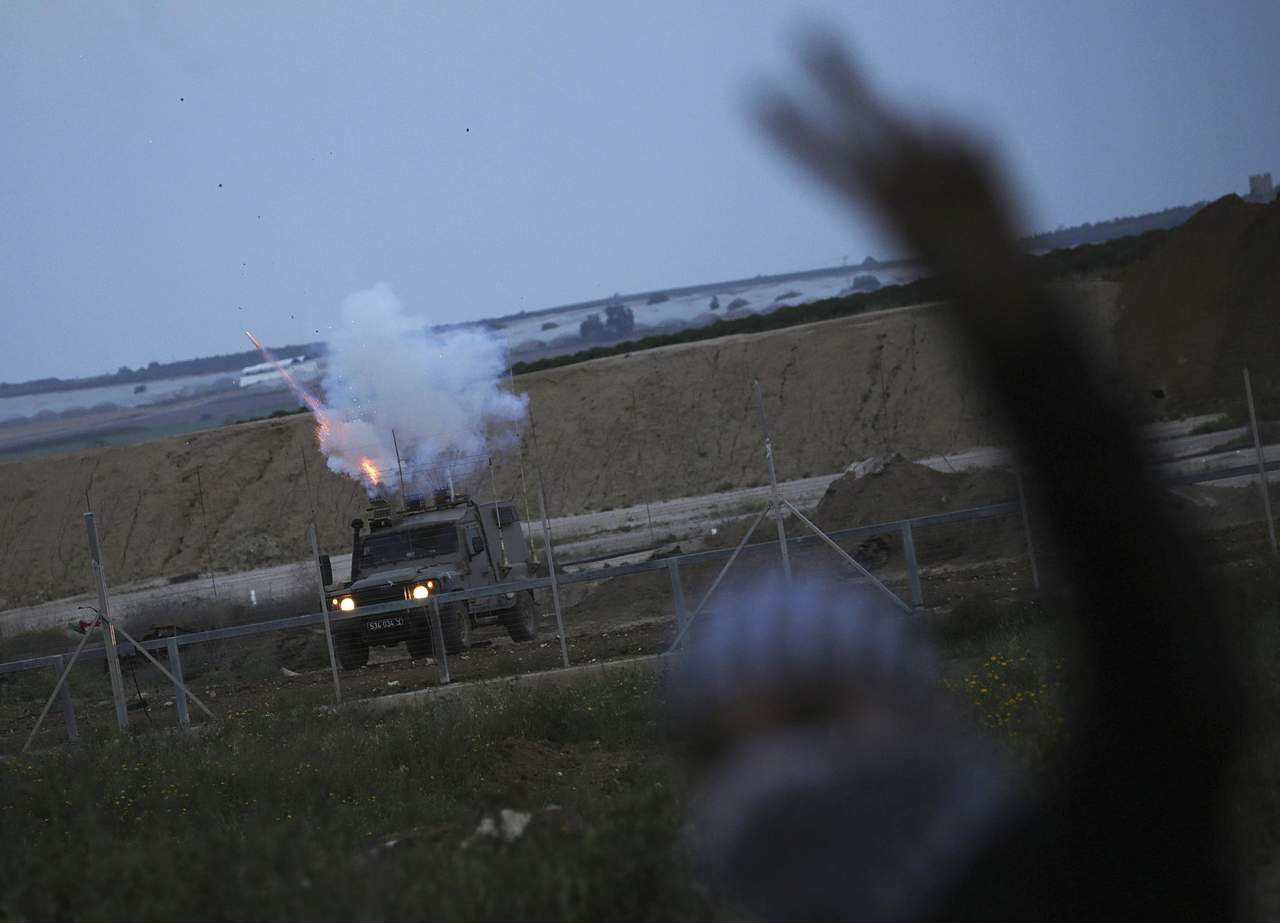 Soldados matan a un palestino durante protestas en Gaza. Noticias en tiempo real