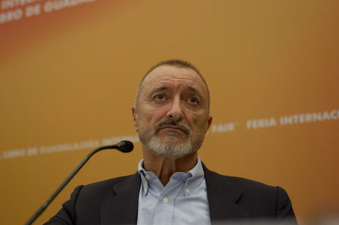 Pérez-Reverte presenta nuevo libro en el que evita la autocensura. Noticias en tiempo real