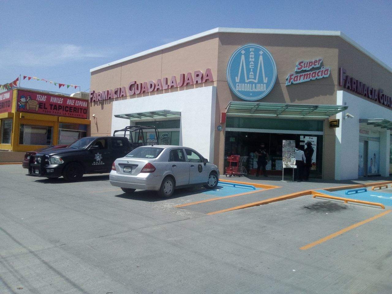 Activan código rojo por asalto a farmacia en Torreón. Noticias en tiempo real
