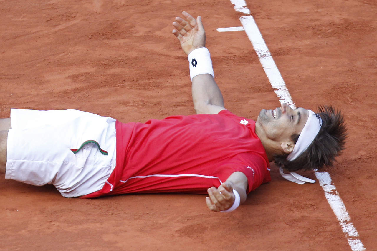 Gana batalla Ferrer a Kohlschreiber y España está en semis de la Copa Davis. Noticias en tiempo real