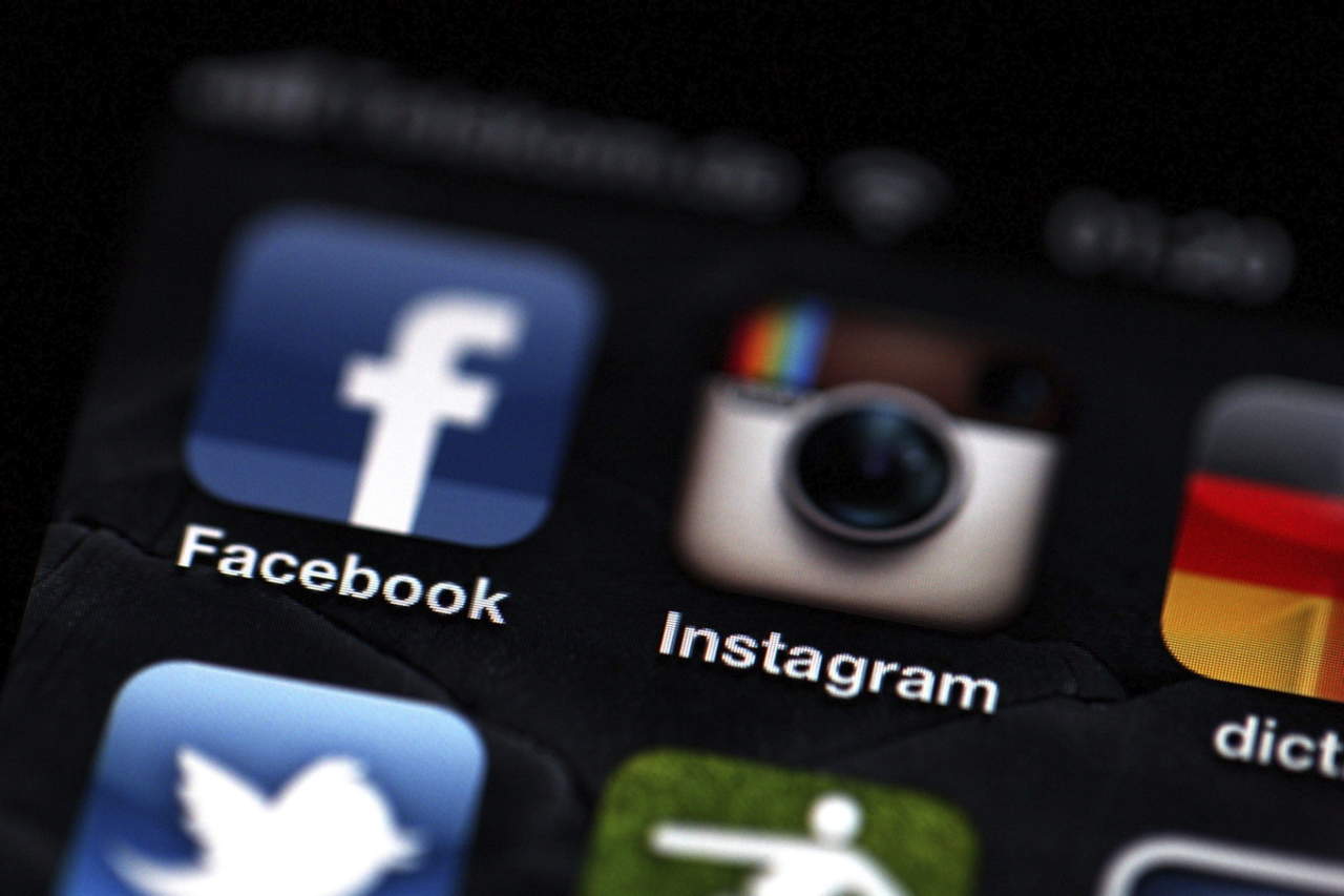Redes sociales amenazan a procesos de socialización tradicionales. Noticias en tiempo real