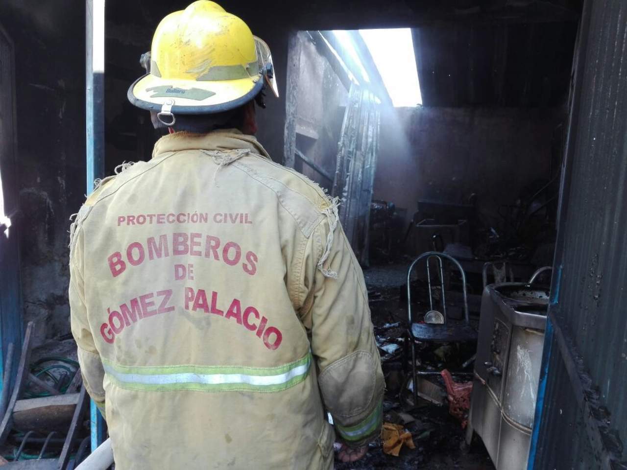 Se queman dos casas en Gómez Palacio. Noticias en tiempo real