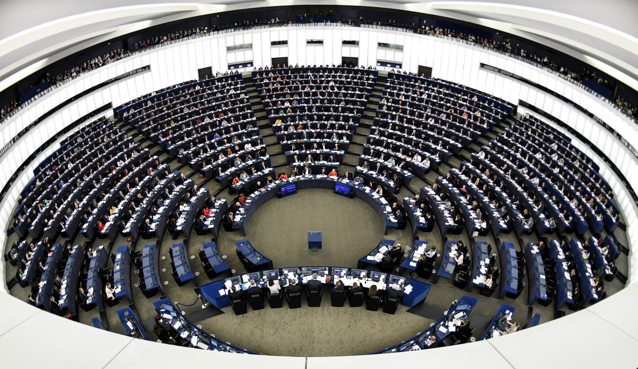 Grandes grupos del Parlamento Europeo respaldan el ataque en Siria. Noticias en tiempo real