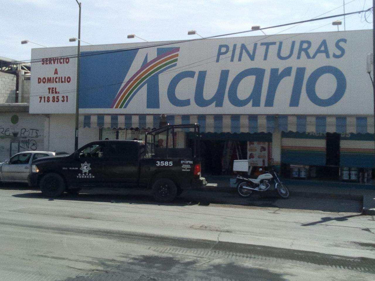Sujetos armados asaltan negocio de pinturas en Torreón. Noticias en tiempo real