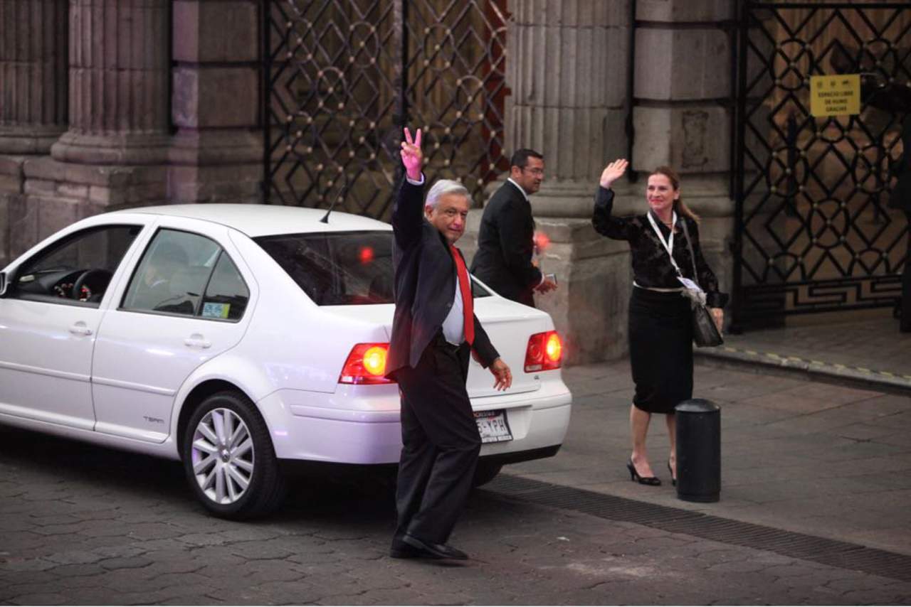 Llega AMLO a debate presidencial. Noticias en tiempo real