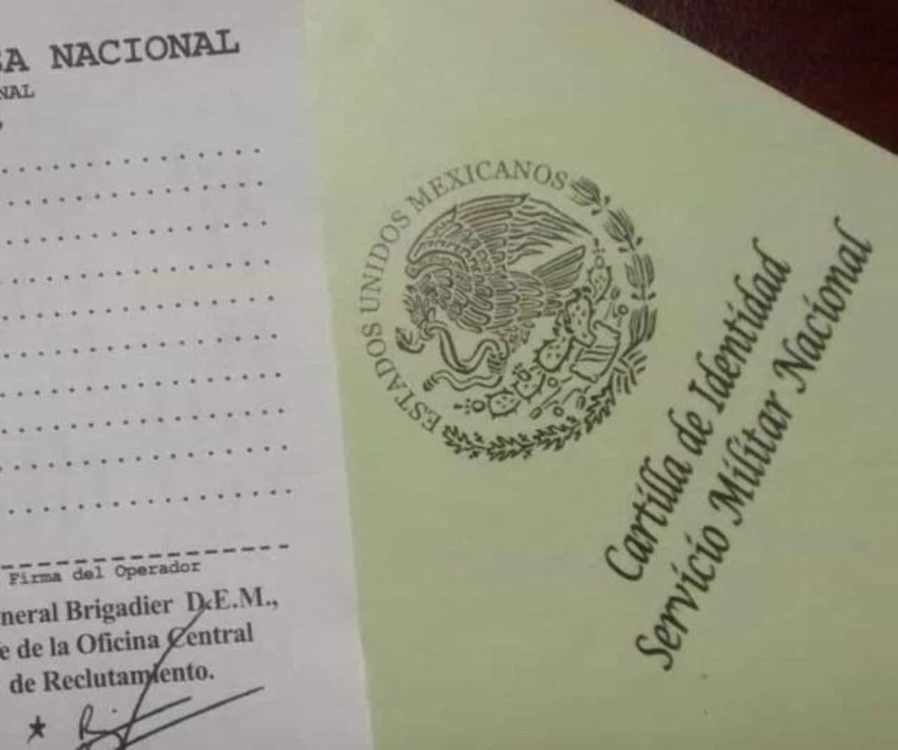 Desarticulan a falsificadores de cartillas militares en Veracruz. Noticias en tiempo real