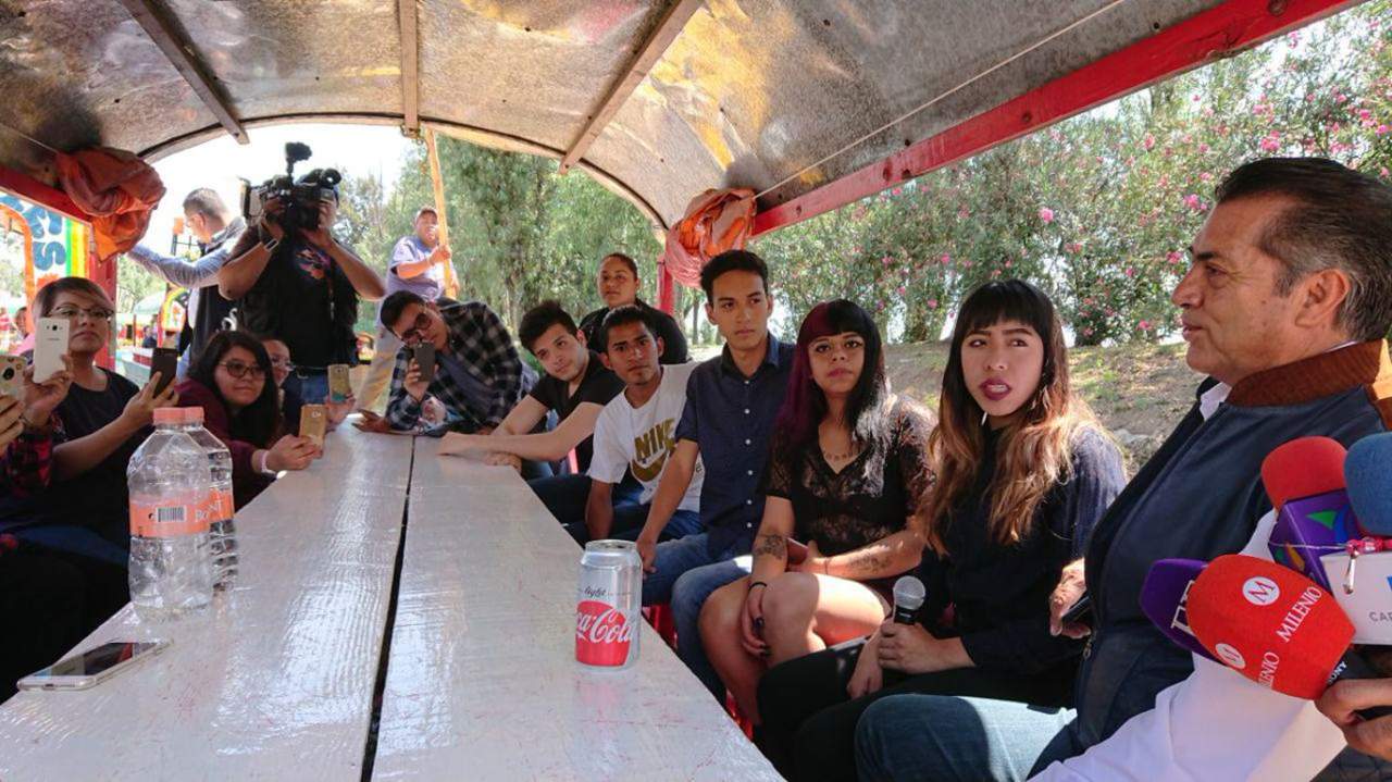 El Bronco se reúne con jóvenes en Xochimilco. Noticias en tiempo real
