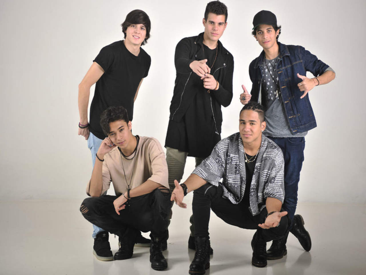 integrantes de cnco mantienen los pies sobre la tierra el integrantes de cnco mantienen los pies sobre la tierra el