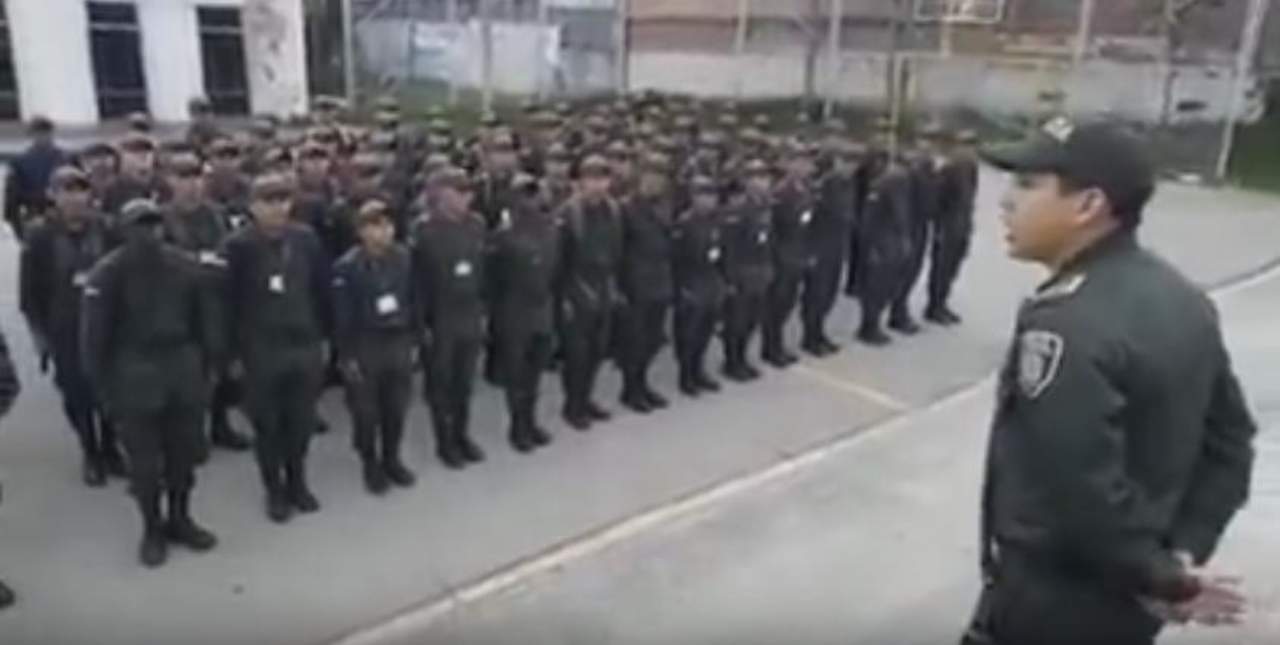 VIRAL: La policía colombiana demuestra su gusto por la rumba. Noticias en tiempo real