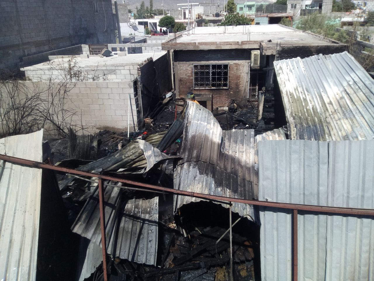 Se incendian dos domicilios en Rincón La Merced. Noticias en tiempo real