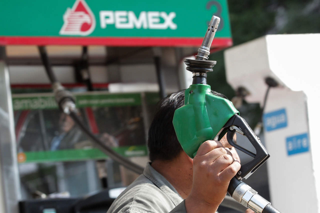 Sin descartarse, más aumentos en gasolinas: SHCP. Noticias en tiempo real