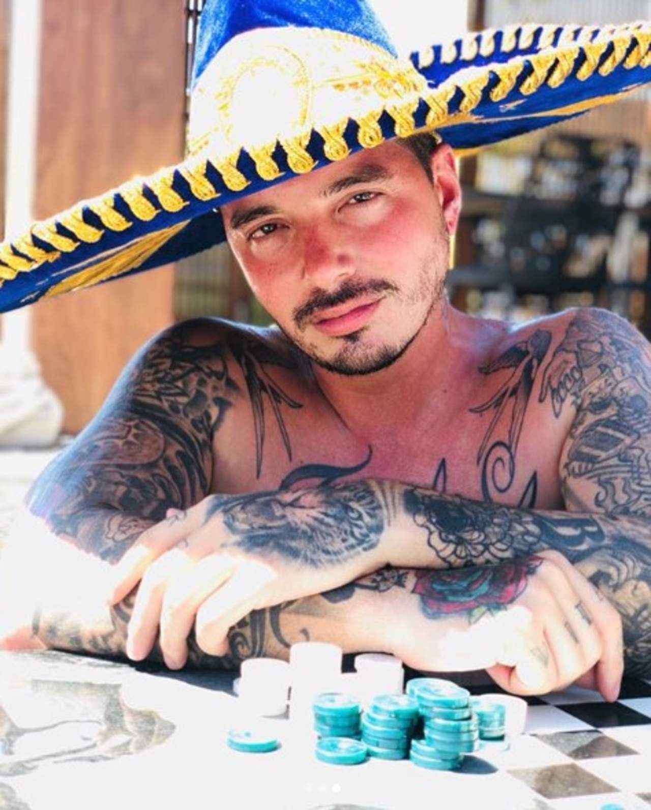 J Balvin presume su gusto por Luis Miguel. Noticias en tiempo real